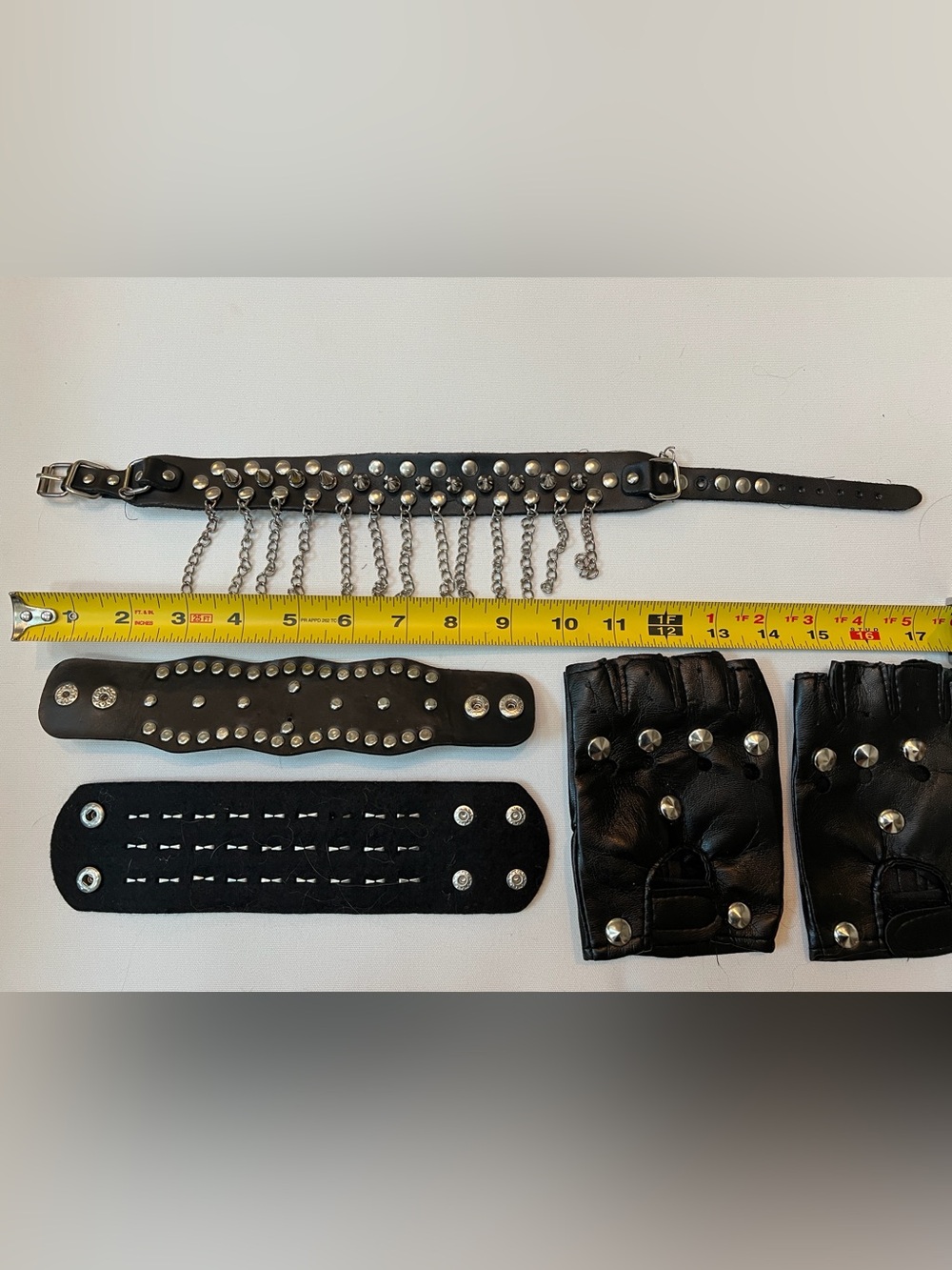Black Studded Wristbands Fingerless Moto Gloves and Chained Spiked Dog Collar - Picture 11 of 14